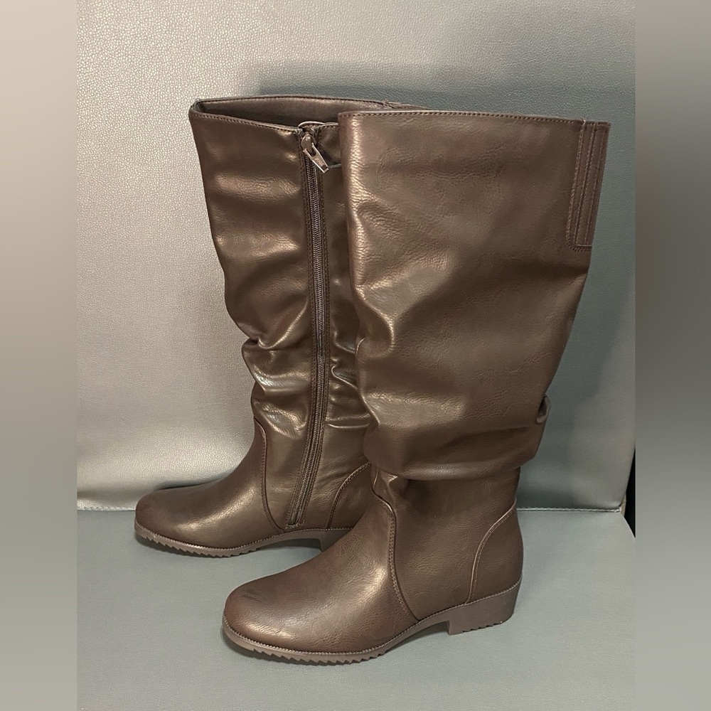 NWT CLIFFS WHITE MOUNTAIN TALL BOOTS - Picture 2 of 5